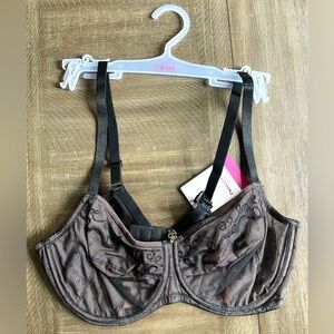 Prima Donna Bra in a 34D. Colour Black NWT